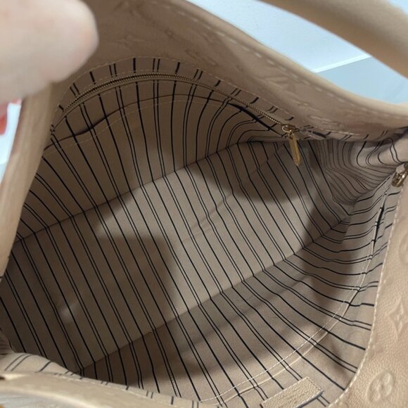 Louis Vuitton Artsy MM  in Monogram Empreinte Leather (JB1133) - Picture 10 of 12